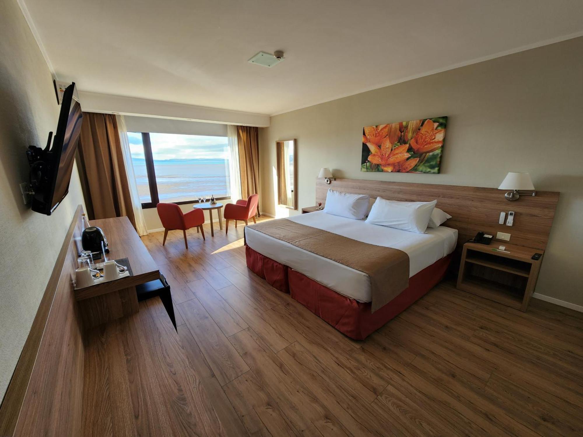 Xelena Hotel & Suites Эль-Калафате Экстерьер фото